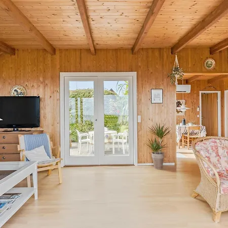 Сasa de vacaciones 3 Bedroom Stunning In *